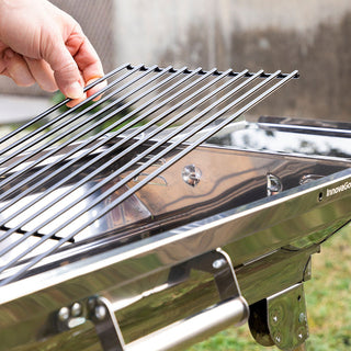 Zusammenklappbarer Holzkohlegrill und Outdoorküche aus Edelstahl