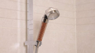 Led Duschkopf mit Temperatur-Farbwechsel und Antikalk Kugeln