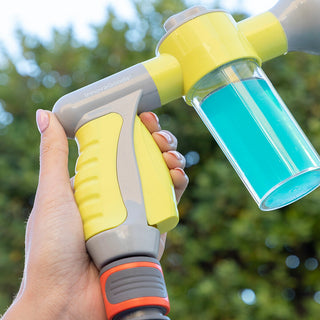 8-in-1-Hochdruck-Wasserspritze mit Tank
